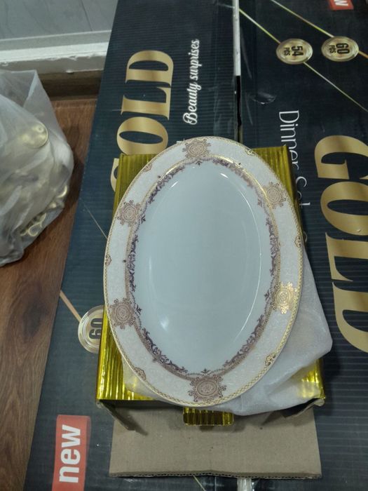 Продается столовый набор