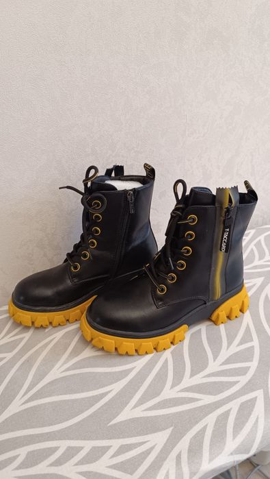 Сапоги демисезонные для девочки 37 размер