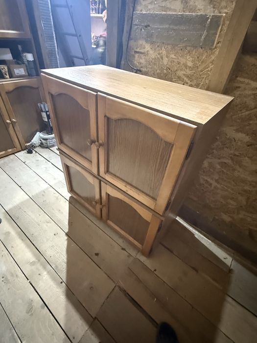 Vand mobila in stare buna