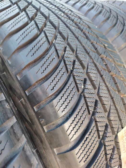 Перфектни 4бр.215/65/17 Bridgestone B seal dot2721