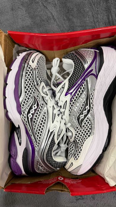 Saucony кроссовки