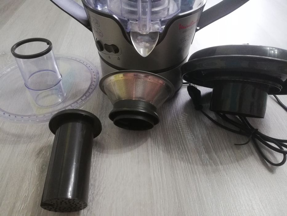 Продам соковыжималка moulinex