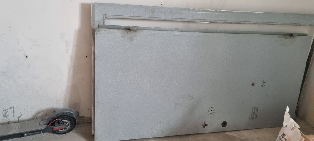 Продам дверь металлическую