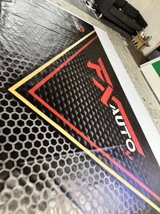 Bannere,Colante,Stikere,Colantari magazine,Inscriptionari auto,Banner