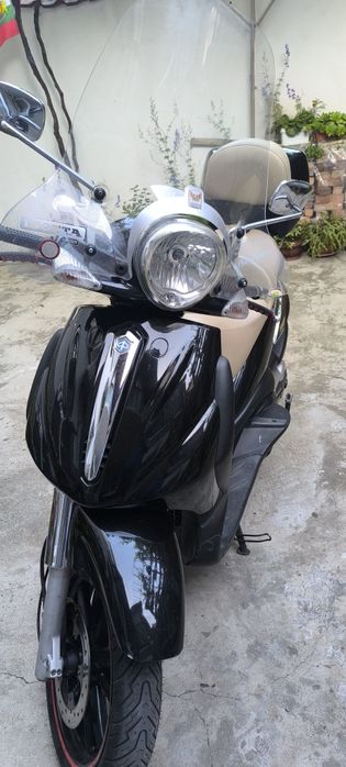 Пиаджо Бевърли 500i