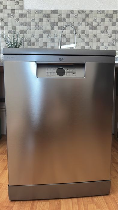 mașină de spălat vase Beko BDFN26521XQ
