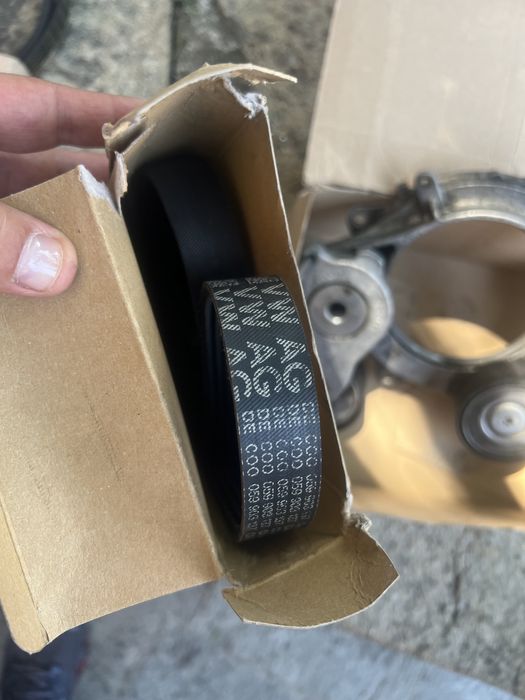 Ролки Алтернатор за 50TDI Audi