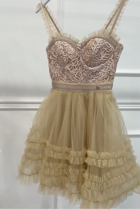 Рокля Alessa, размер XS в отлично състояние