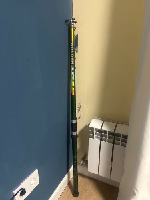 Удочка зеленого цвета