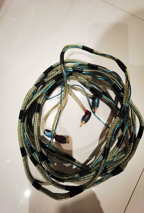 JBL BASSPRO 12 Субуфер за кола