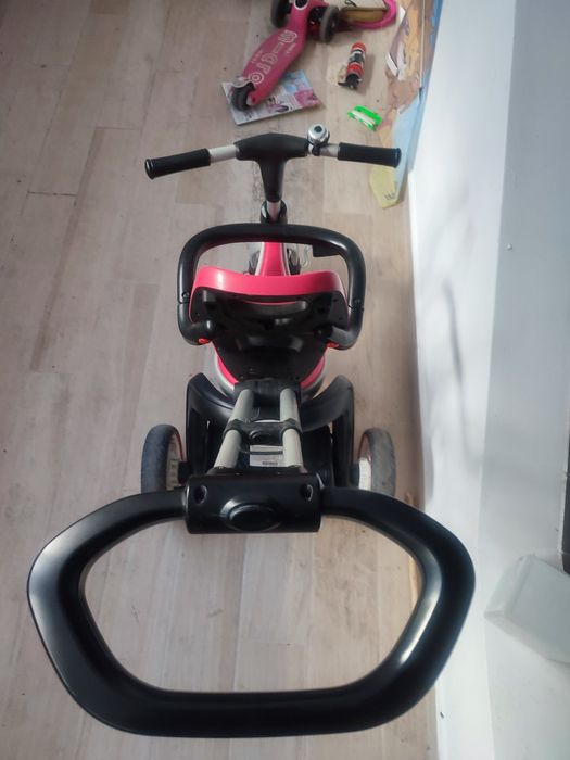 Сгъваема триколка със сенник BMW, розова