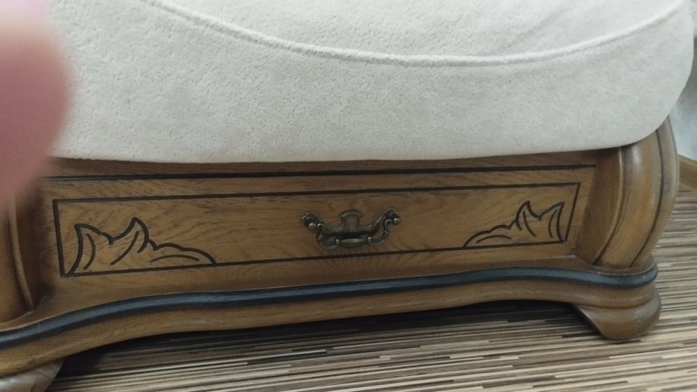 Диван мягкий уголок