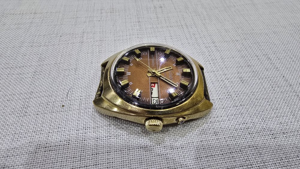 Продам часы Sekonda Слава