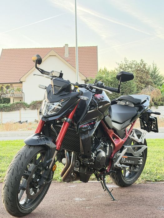 Honda hornet 750