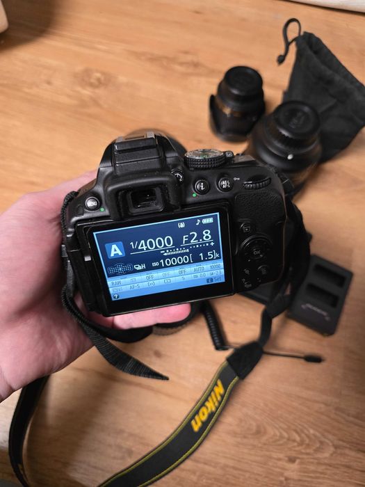 Kit Nikon D5300 18-55mm VR + accesorii + obiective separat