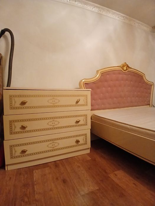 Продаю спальную  гарнитур