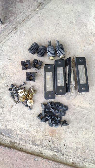 Замки петли багажника БМВ е34