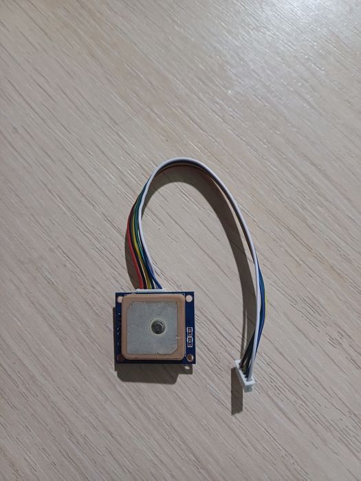GPS  на квадрокоптер