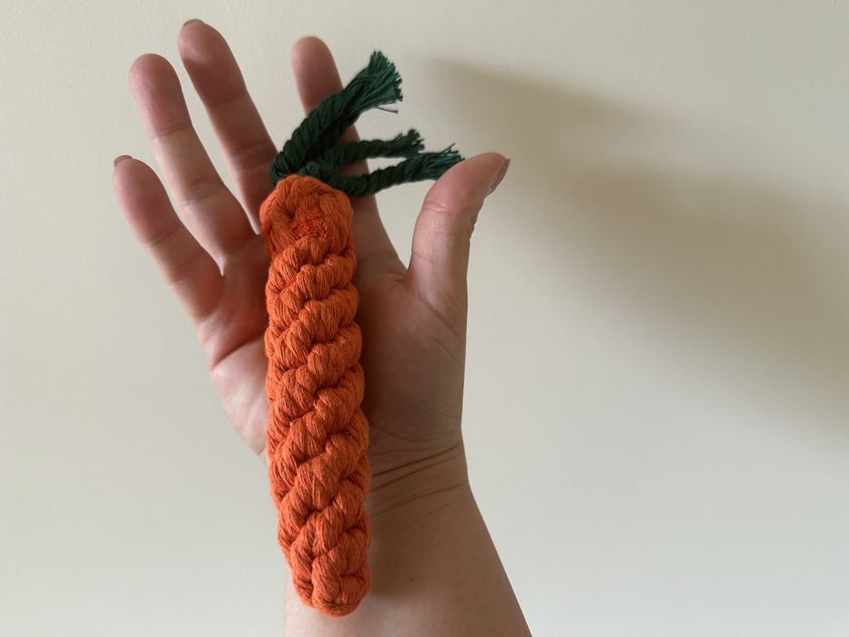 Меко легло за котка или куче + подарък играчка