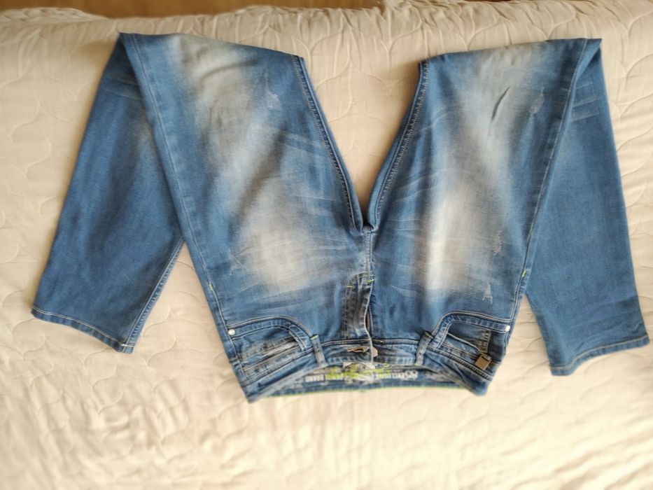 Дънки за тийнейджъри