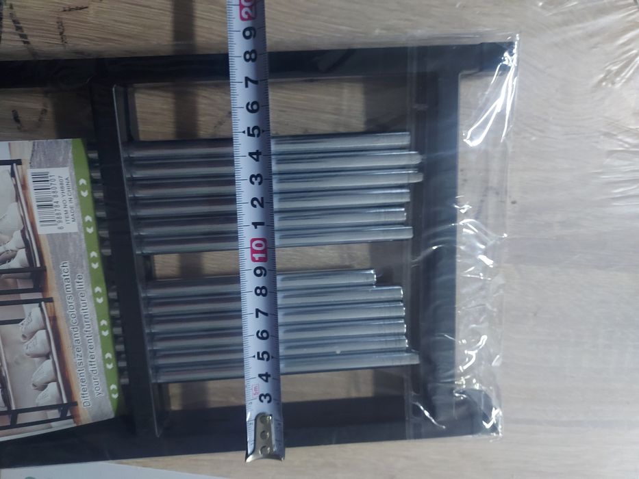 Raft pantofi metalic, 4 polite 8-10 per.pantofi..Dimensiuni în foto