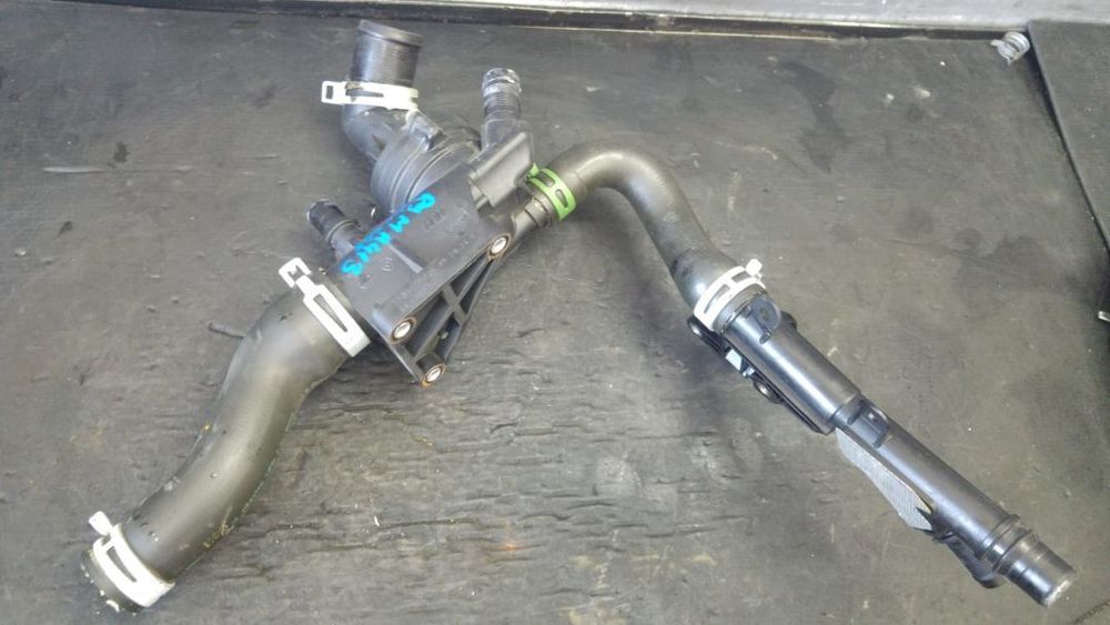 Carcasa termostat 1.6 dci r9m r9m413 opel vivaro 2 nissan nv 300 renault trafic 3 110615482r