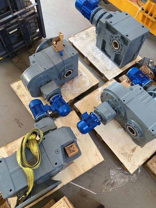 Редукторы, Электродвигатели, мотор, Частотники YiLMAZ, SIEMENS