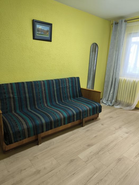 Închiriez garsonieră