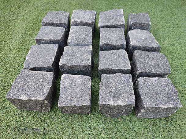 Pachet Piatră Cubică: Material, Transport și Pus pe Poziție
