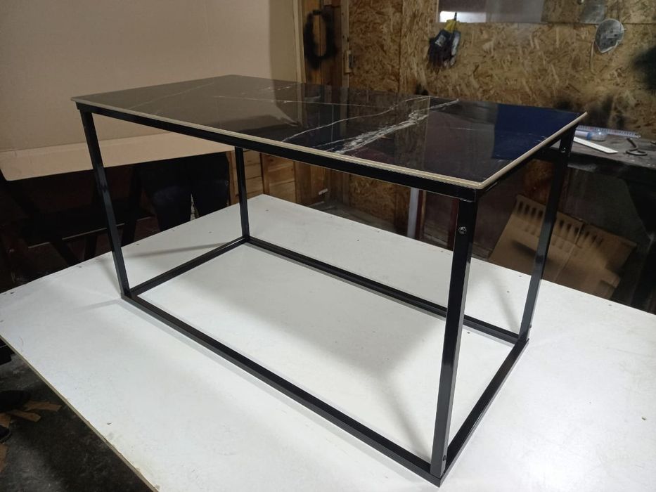 Продам разборные офисные столы.