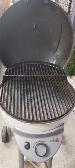 Продавам газови барбекюта