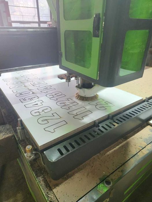 Prelucrare debitare frezare pe router CNC MDF, Bond, placaj, plexiglas