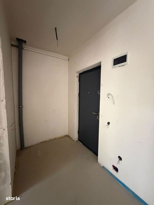 Apartament de vanzare 3 camere, 2 bai , terasa de 70 mp si parcare sub