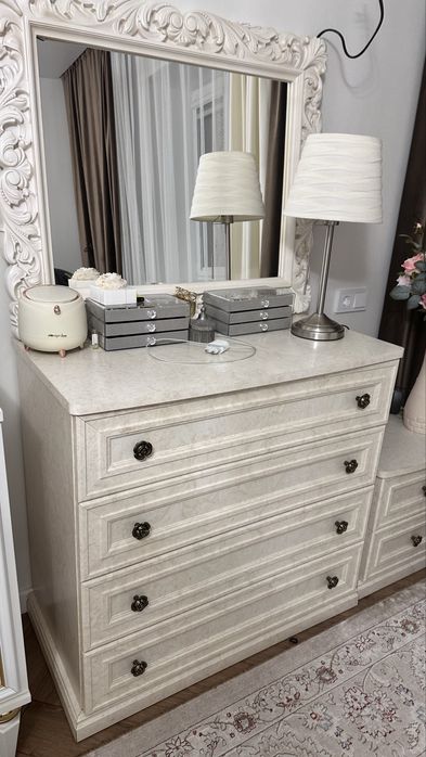 Спальный гарнитур