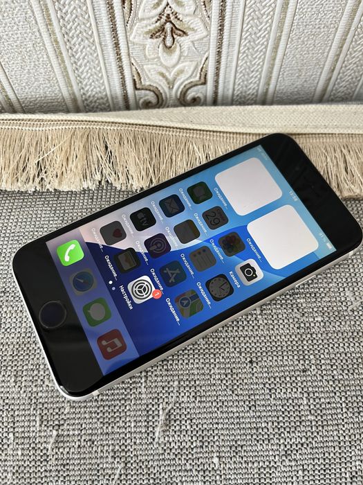 Продается Iphone Se 64gb