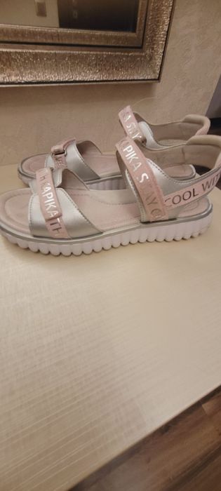 Босоножки для девочки