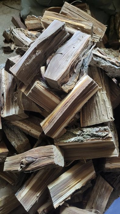 Продаю дрова на  шашлык (карагач)
