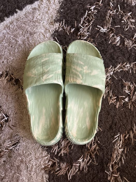 Vand slapi adidas