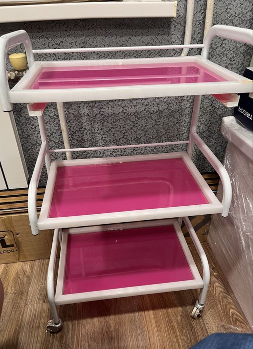 стол помощник на колесиках