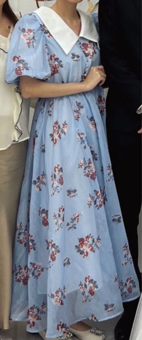 продаются платья новые