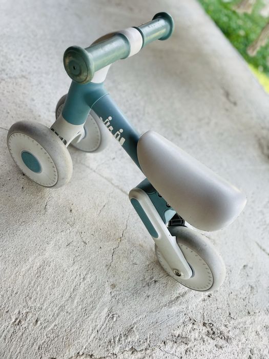 Bicicleta  de echilibru