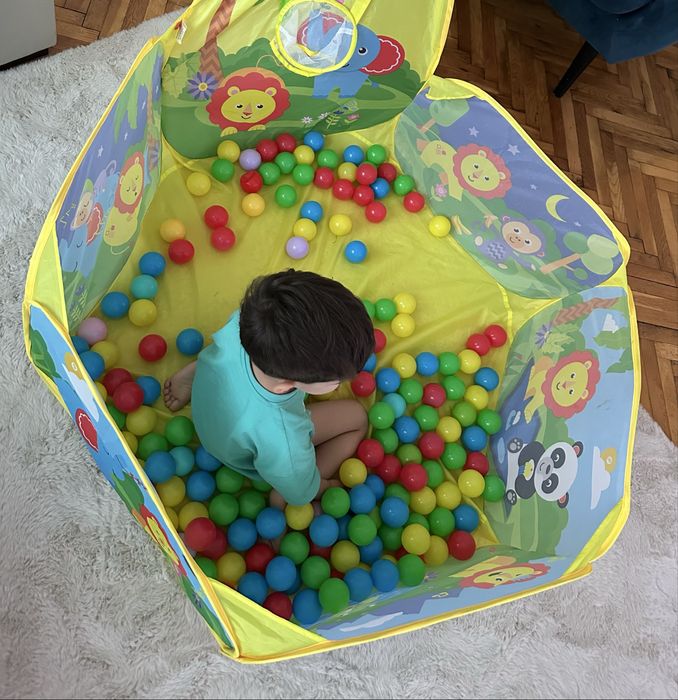 Детски басейн с топки Claudio Reig Fisher Price 50x50 см