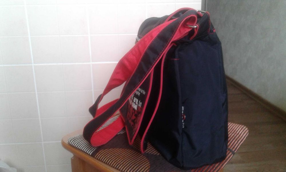 Сумки  новые стильные