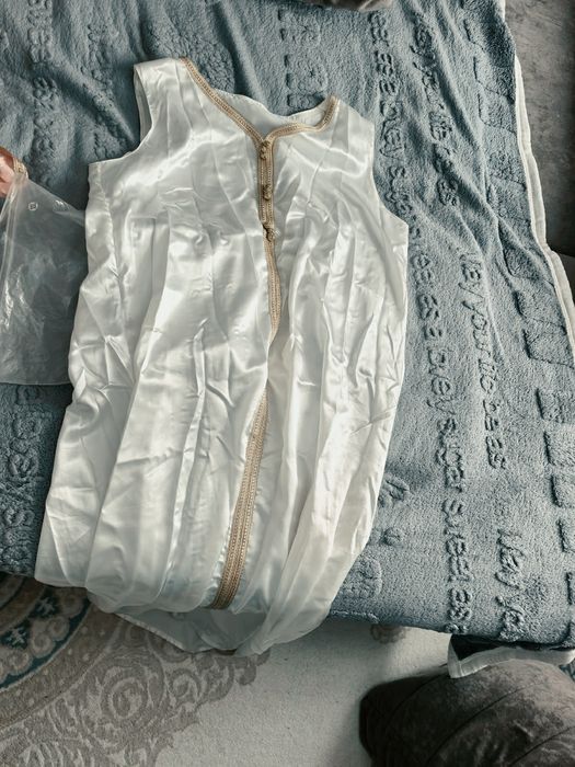 Продам платье. Можно хоть куда одеть