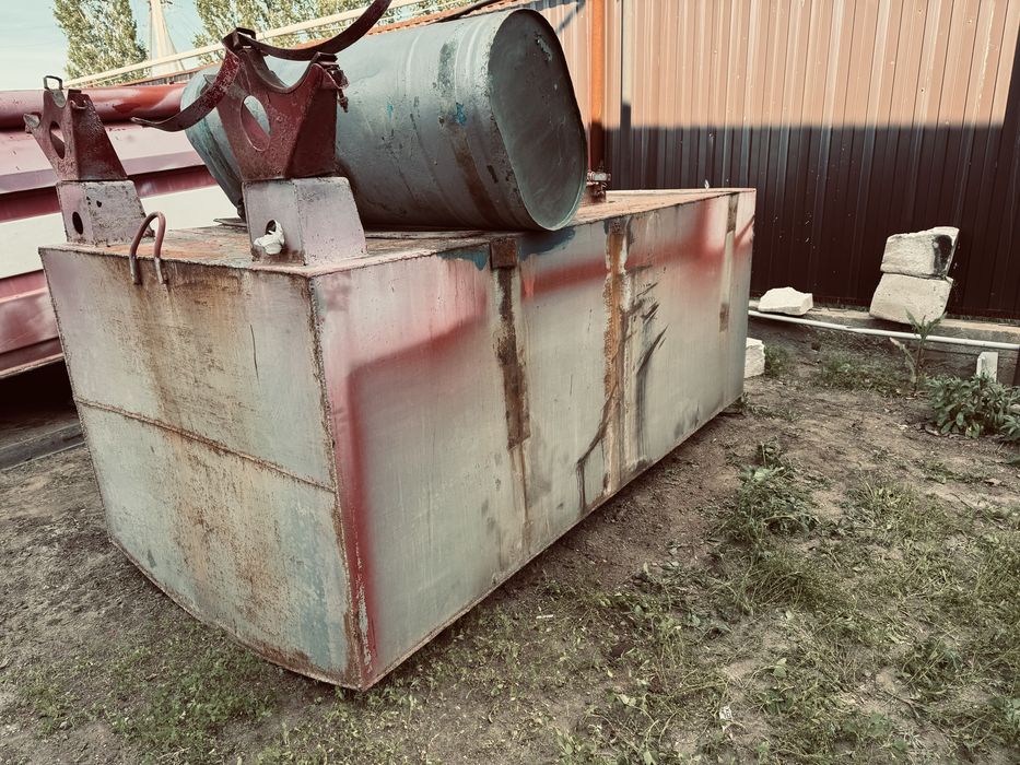 Продам емкость цистерну бочку