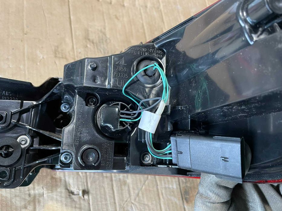 Стоп Заден Ляв 39099128 Opel Insignia B