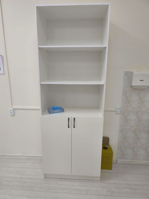 Продаются шкафы для офиса