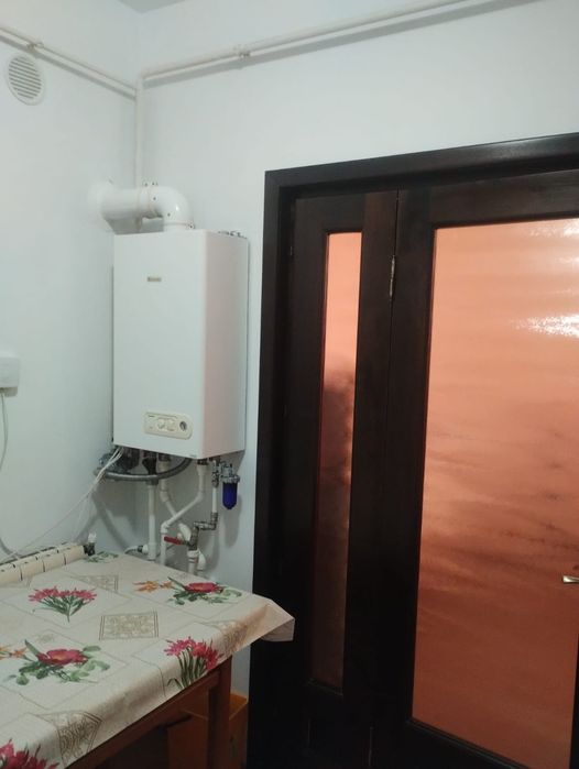 Închiriez garsonieră