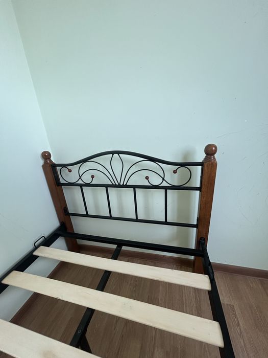 Легло с матрак 90/200 намалена цена