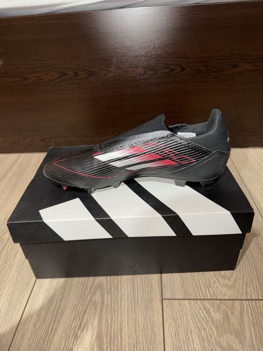 Футболни бутонки - Adidas F50 - номер 40 и 2/3